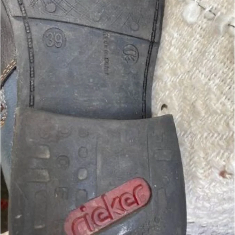 REIKER Lace-Up / Medial Zipper Boots ~ Booties Size. 39 / 8